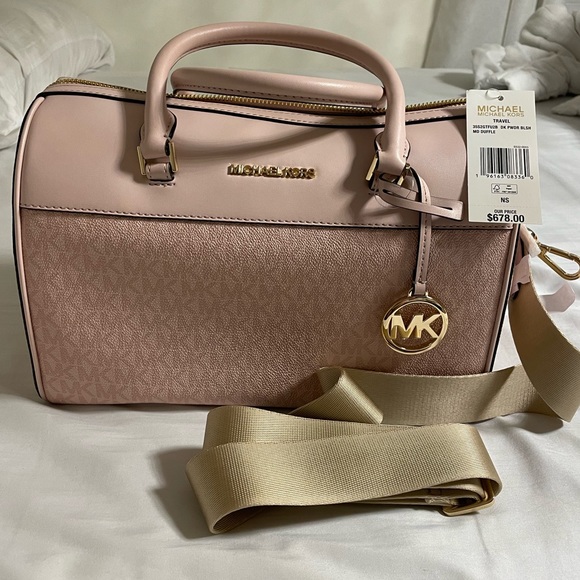 Michael Kors women Medium Duffel Satchel bag. Handbag purse and crossbody NEW. - Picture 7 of 16